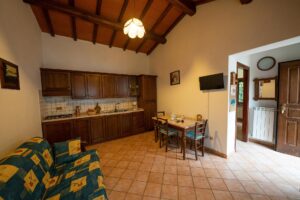 Apartment 1 – Entrance and Kitchen